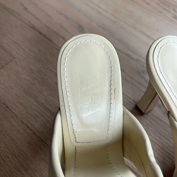 Zara Light Yellow Sandals 38 - Picture 2 of 2